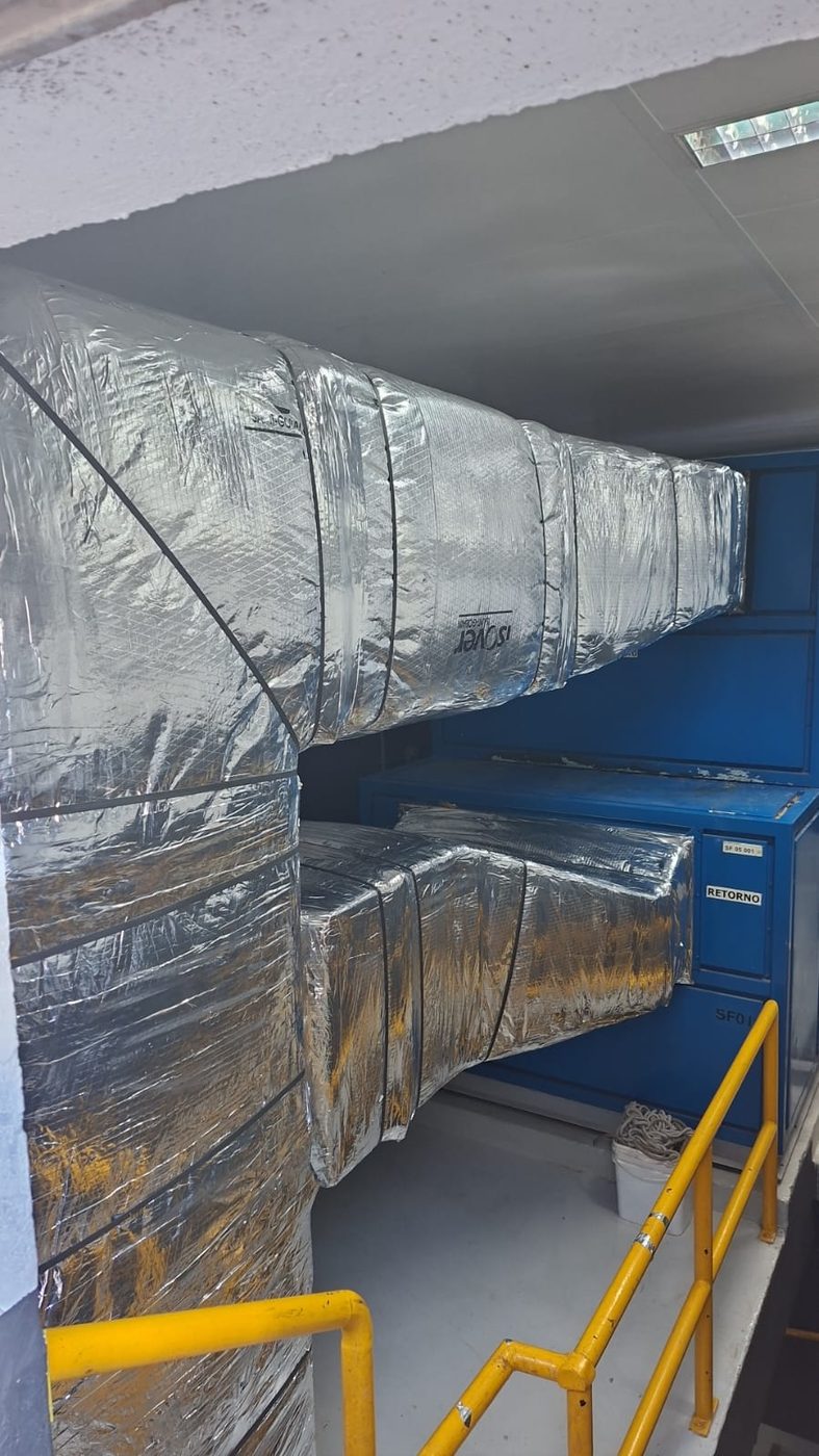 Detalhe de isolamento térmico em duto
